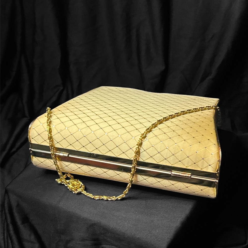 Joymax Vintage Gold Jewel Embellished with Rhinestone Kiss Clasp Purse Hand Bag - Picture 3 of 12